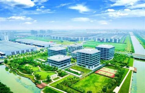 临港奉贤园区打造绿色生态、宜业宜居新典范——上海热线HOT频道