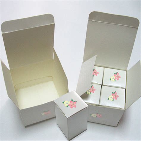 批量定制通用白色纸盒 订做中性高档白卡盒子 大规格白盒订制印刷-阿里巴巴