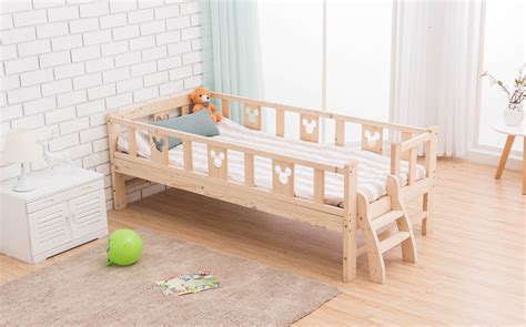 欧美豪华高档木制婴儿床宝宝床童床实木雪橇床高度可调学步围栏床-阿里巴巴