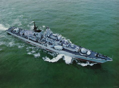 这艘战舰本名叫“鵟”，如何航行万里来到中国_腾讯网