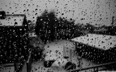 下雨中的城市街景和人物在雨中唯美图片_唯美图片_3g壁纸