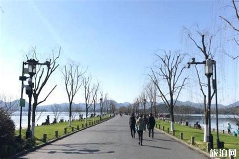 杭州西湖今起有序开放，所有游客要求佩戴口罩参观游览_视觉 _ 文汇网