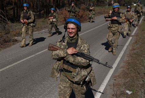 号称世界第二大军事强国的俄罗斯，为什么在乌克兰表现如此糟糕？_凤凰网