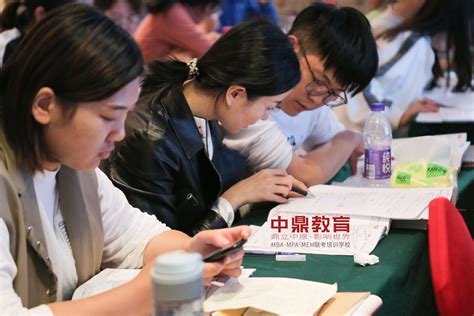赣农集团开展公文写作能力提升工作培训
