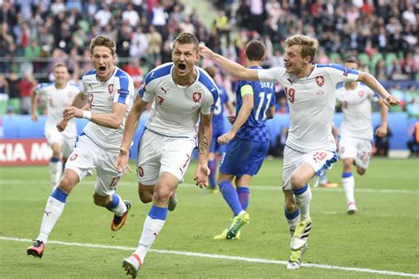 欧洲杯-内西德补时中点 捷克神奇扳平2-2克罗地亚_凤凰体育
