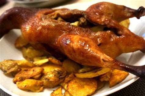 【自制烤鸭的做法步骤图，自制烤鸭怎么做好吃】烟火间_下厨房
