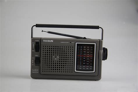 亚马逊爆款太阳能收音机 AM/FM多功能收音机充电手摇手机收音机-阿里巴巴