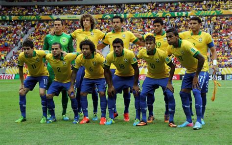 巴西国家队高清壁纸-ZOL桌面壁纸