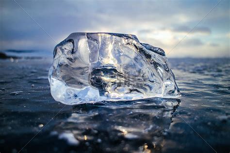 晶莹剔透的冰块摄影图5993*4001图片素材免费下载-编号633116-潮点视频