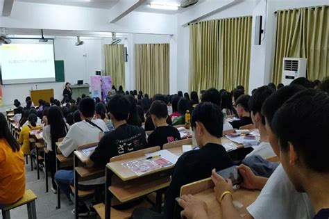 揭阳市综合中等专业学校就业指导讲座圆满结束！