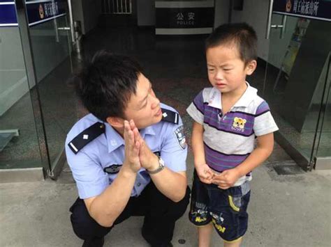《巡逻现场实录2018》关注儿童安全，讲述警察叔叔和孩子们的故事_大申网_腾讯网