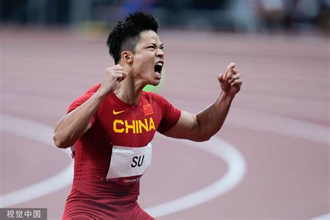 男子百米苏炳添9秒83破亚洲纪录 进决赛成中国历史第一人_罗尼