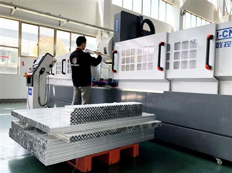 铝型材CNC加工的工序有哪些呢？-上海澳宏金属制品有限公司
