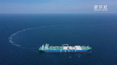 “海上牧场”！全球首艘10万吨级养殖工船深海作业_新华报业网