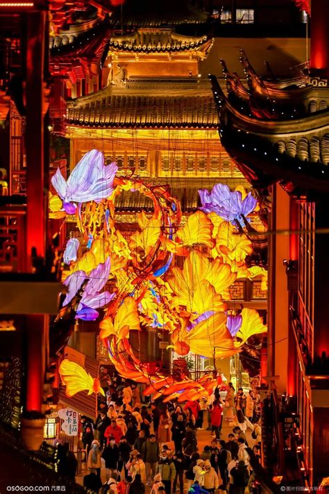 “一夜鱼龙舞”灯会、年礼集市，上海豫园已年味十足！还有元宇宙赏灯、冰雪户外跨年… | 年末浓度 - 周到上海