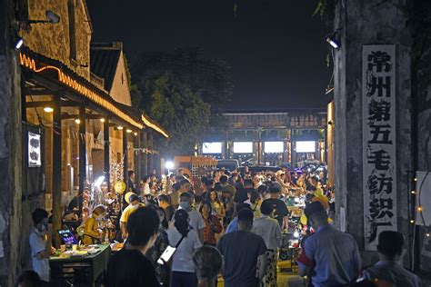 江苏常州：运河夜市 点亮“夜生活”-人民图片网