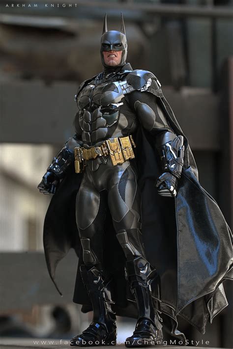 《蝙蝠侠: 阿卡姆骑士》蝙蝠侠1:6比例珍藏人偶实物图曝光 | Hot Toys