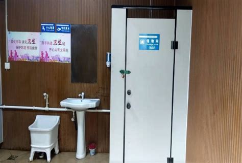 一个叫WTO的组织想让中国孩子用上干净校厕|界面新闻 · 正午