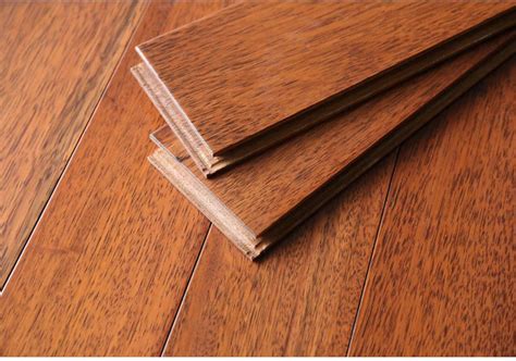 实木复合地板和强化复合地板 到底有什么区别-房天下家居装修网