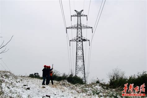 全力应对 江苏受极端天气影响电网已全部恢复供电