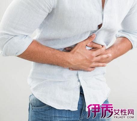 【男性右下腹部隐痛的原因】【图】男性右下腹部隐痛的原因是什么 患者应引起重视了_伊秀健康|yxlady.com