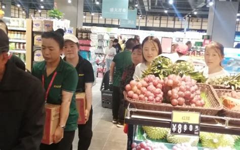 这家超市凭什么被马化腾看上，拽到改变中国新零售格局？