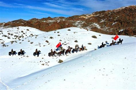 新疆昌吉：踏雪巡边-人民图片网