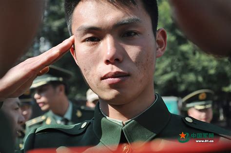再见，“战位”！退伍老兵告别“江淮第一哨” - 中国军网