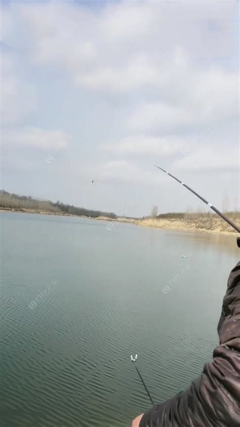 涿州白沟河现状：水位缓慢上涨，水面逼近桥面_手机新浪网