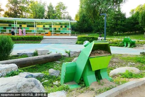 遛娃、跑步、聊天……郊野公园成北京市民消暑纳凉好去处_北晚在线