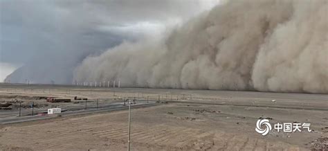 新疆哈密遭遇沙尘暴 “沙墙”滚滚而来-天气图集-中国天气网
