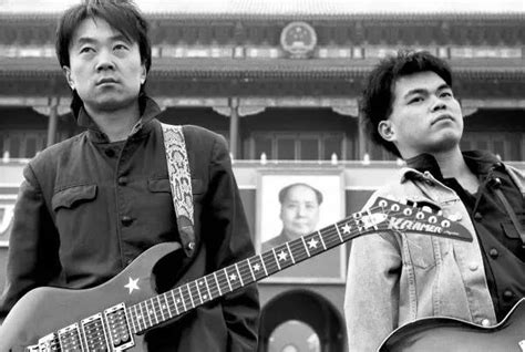 中国十大经典摇滚乐队，逃跑计划上榜，第一曾叱咤国内乐坛 - 音乐