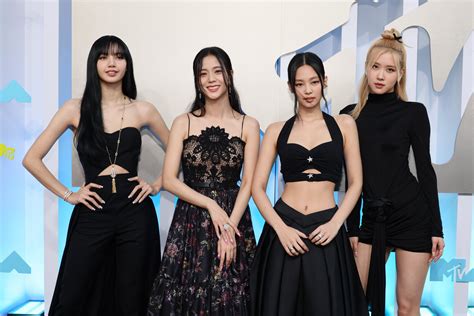 Variety Names BLACKPINK “Group Of The Year” For 2020 - JazmineMedia