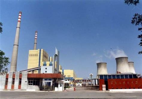 【聚焦】中建三局西北公司西夏热电厂二期2×350MW热电联产项目高178m间冷塔封顶