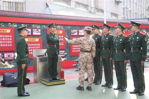 武警湖北总队特战官兵极限训练铸造反恐利剑--图片频道--人民网
