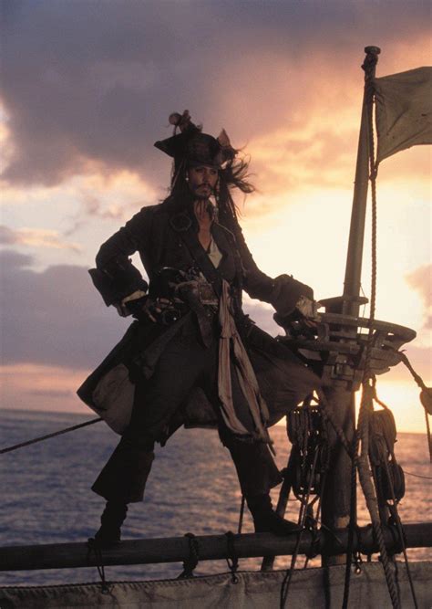 《加勒比海盗》这五部里，杰克船长大大小小一共得罪过多少人？都是谁？ - 知乎