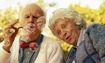 老年人离婚逐年增长从“黄昏恋”到“黄昏散” — 家庭与生活报