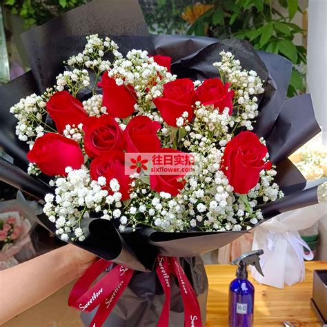 岳阳县东方圣世附近花店送花实拍(11朵红玫瑰满天星，你是我一生的最爱)-六朵花
