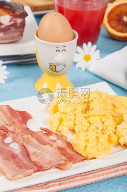 营养早餐煎鸡蛋培根高清图片下载-正版图片307554127-摄图网