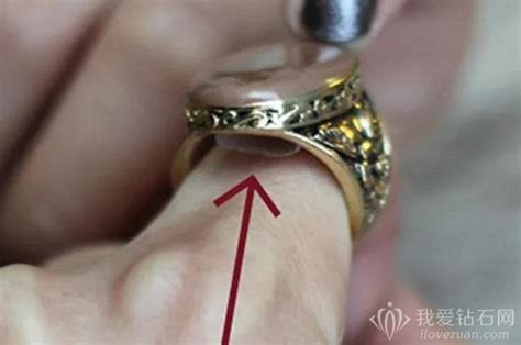 【图】戒指戴中指什么意思 左右手中指戴戒指有区别吗_戒指_伊秀服饰网|yxlady.com