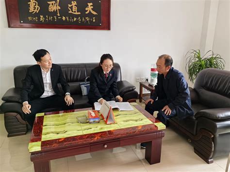 “律师进园区、进企业”活动走进洪湖市经济开发区 - 基层消息 - 荆州市司法局
