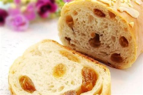一个面包价格等于一顿快餐，消费升级“卷”到面包界了？ | CBNData
