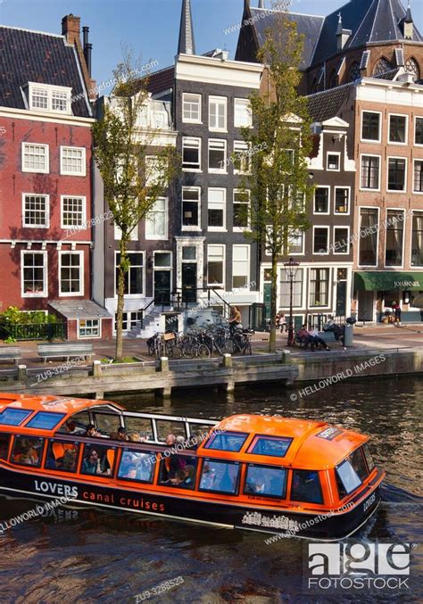 Lovers Canal cruises and typical Dutch architecture, Prinsengracht ...
