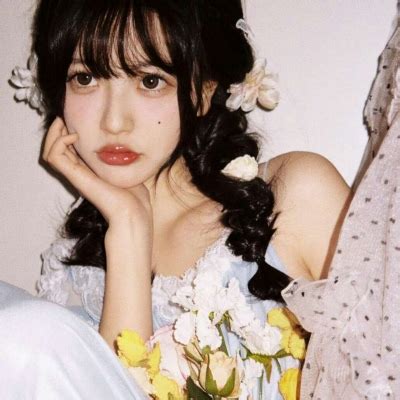 现代文艺头像女生复古风