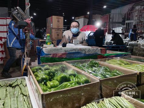 新春走基层|探访西南最大农产品批发市场：蔬菜由两天一发变为一天一发_四川在线
