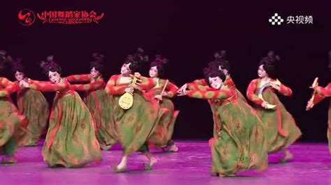 《韩熙载夜宴图》跨越千年的“歌舞派对”，壹刻宝邀您“入席”