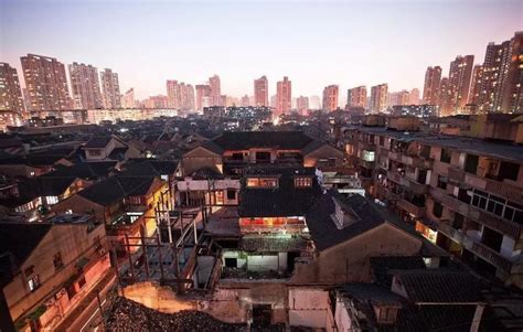 上海首付一百万，是买附近的老破小还是郊区的大新好？_房产资讯_房天下