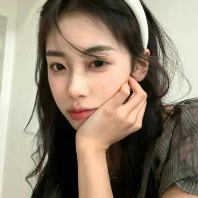 温柔女生头像全脸