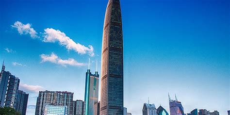 贵州第一高楼顺利完成封底 地面高度401米_手机新浪网