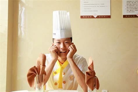 传统湘菜回归再创新 湘菜大师打造爆款“黄鸭叫” - 玩乐 - 华声文旅 - 华声在线